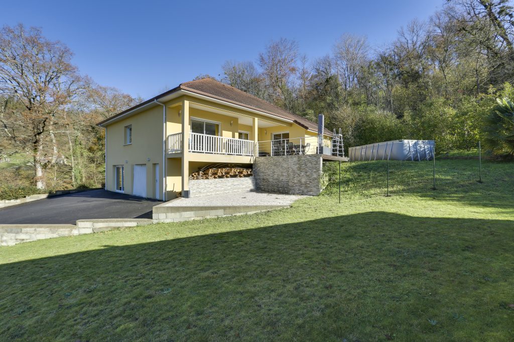 MAISON VENDUE 64360-MONEIN Béarn