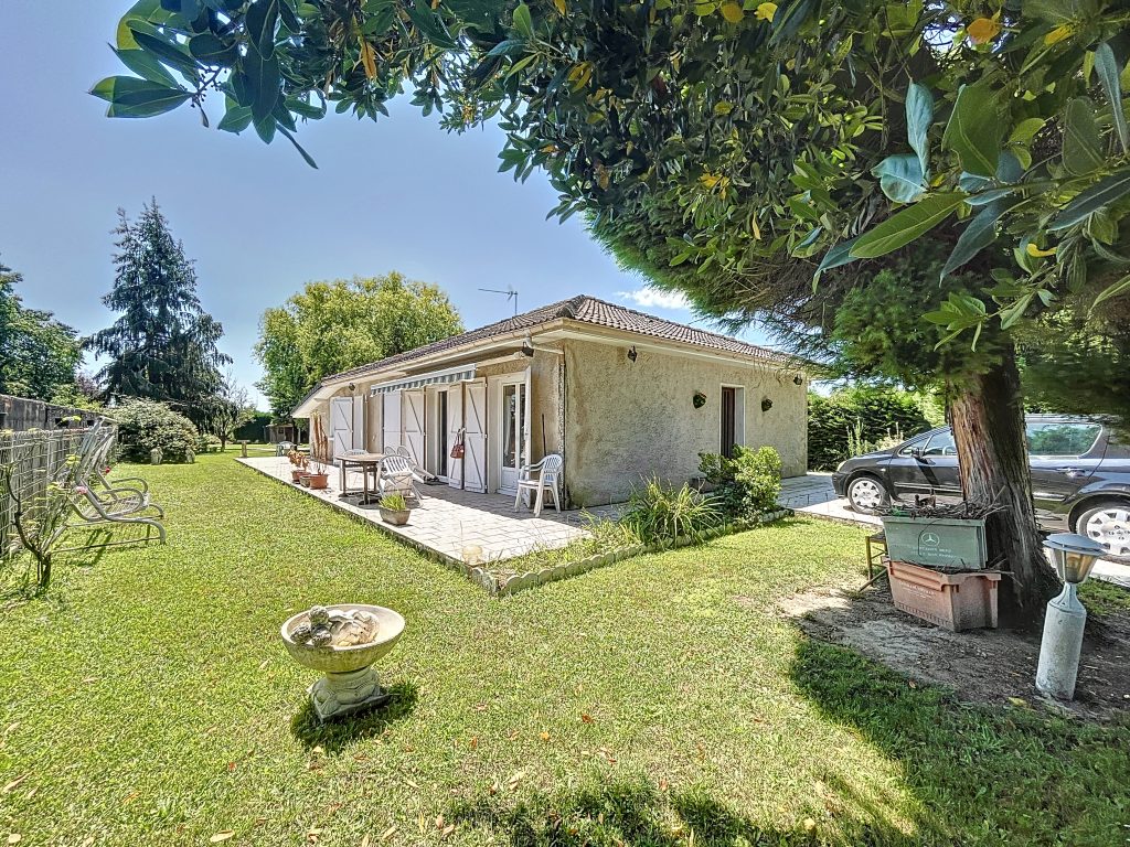MAISON VENDUE 64110 SAUVAGNON Béarn