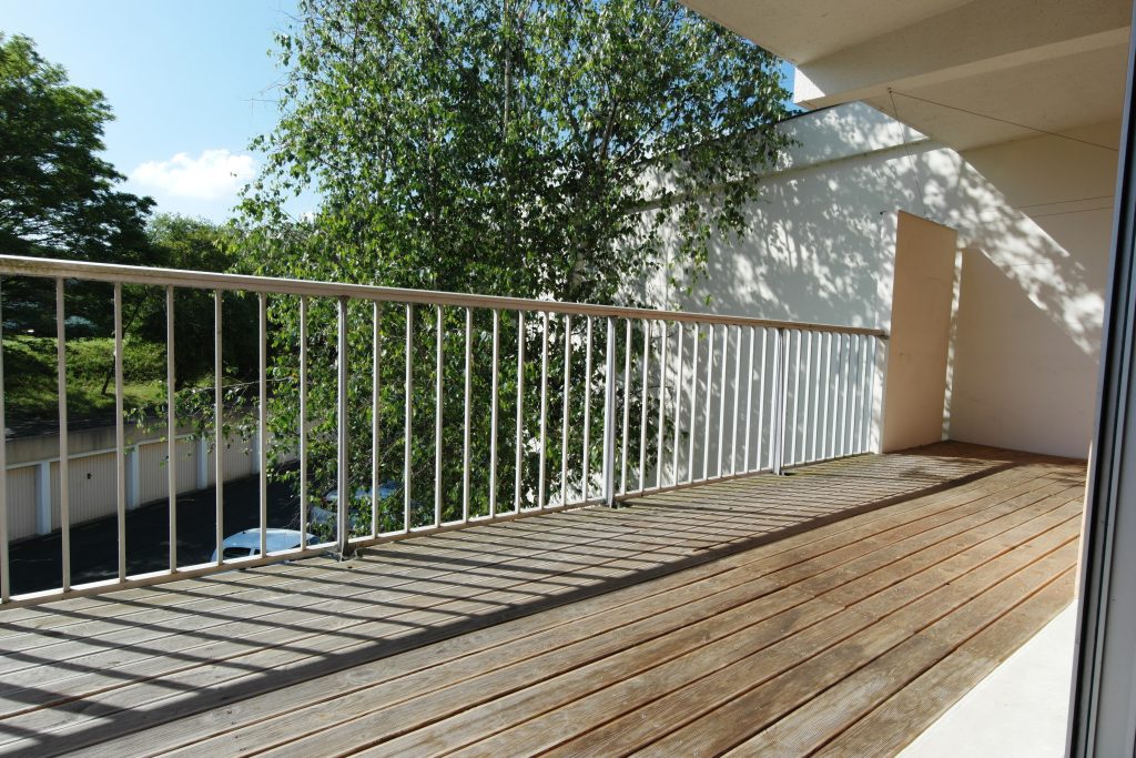 Antso VENDU calme T2 grande terrasse ascenseur parking Bayonne 64100 St Bernard Laharie proche centre ville côte basque