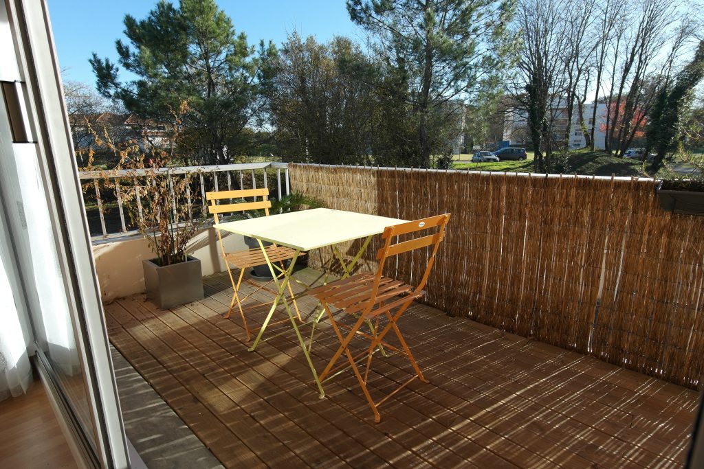 Egunsentia VENDU Bayonne 64100 St Bernard Laharie calme T2 grande terrasse ascenseur parking proche centre ville côte basque
