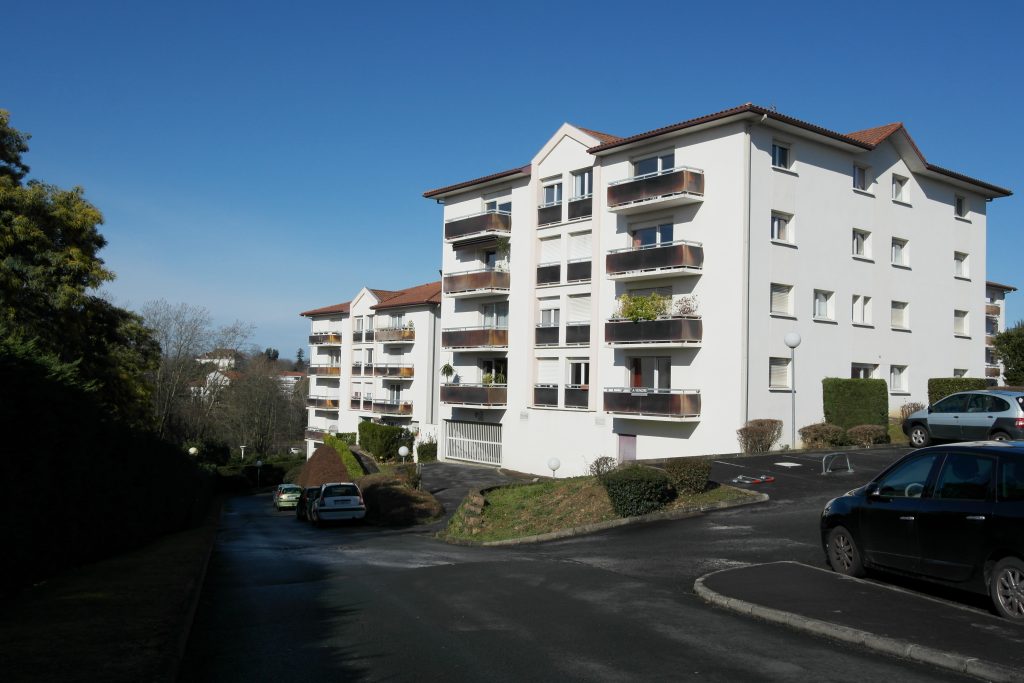Viktoria VENDU appartement Bayonne 64100 Marracq proche hôpital conservatoire de Musique tout à pied T1 bis avec terrasse Côte Basque