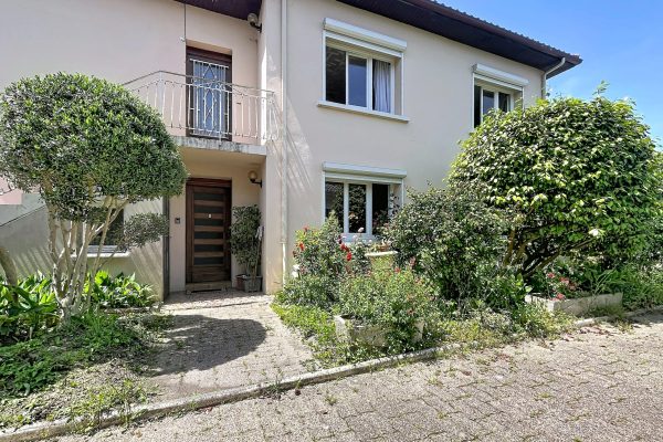 Viva agent expert conseiller mandataire immobilier agence immobilière Monein Lons Pau Béarn achat vente maison